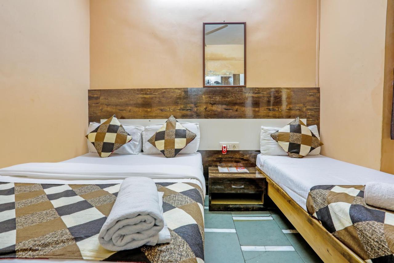 Terminus Hotel Bandra Mumbai  Buitenkant foto